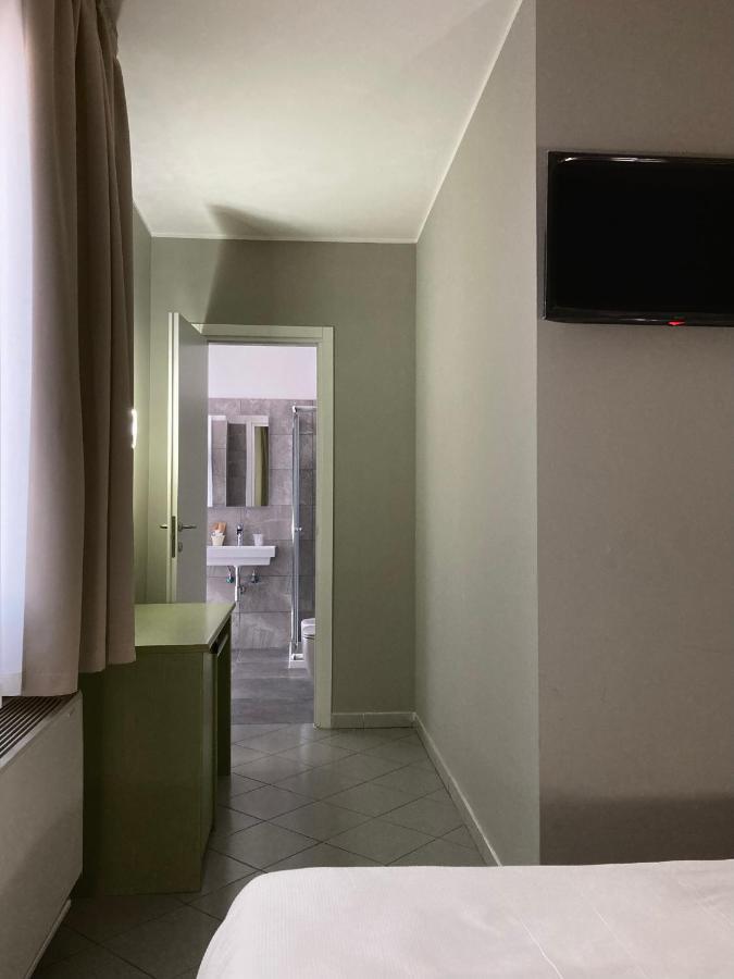 Hotel Primo カンピ・ビセンツィオ エクステリア 写真