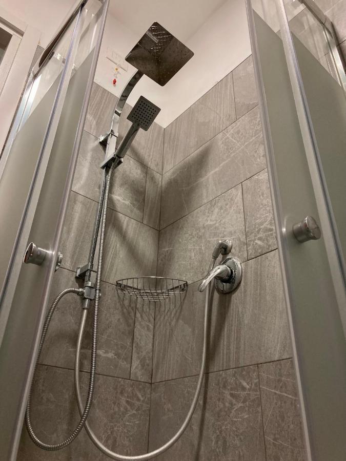 Hotel Primo カンピ・ビセンツィオ エクステリア 写真